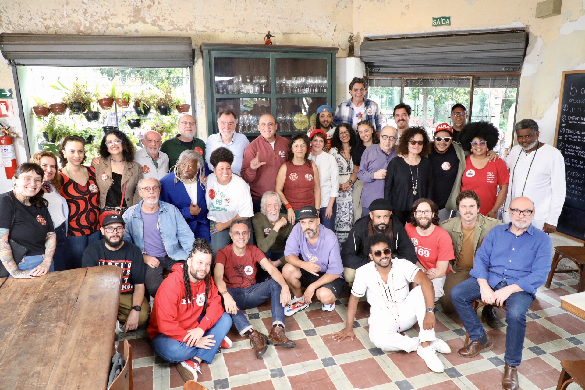 Em encontro com a Cultura, Patrus reforça compromisso com o setor em Minas Gerais