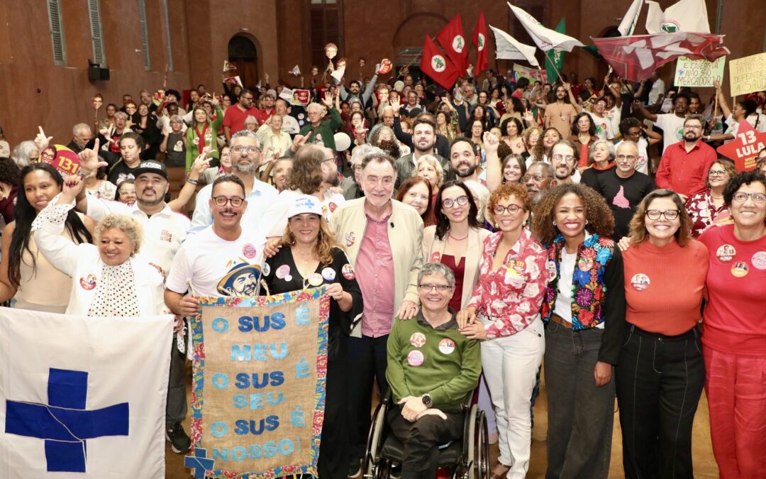 Patrus apresenta propostas para a saúde e recebe apoio do setor para sua candidatura